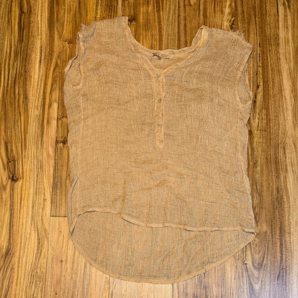 Tempo Paris womens small 6 8 blouse top Light Brown tan natural frayed linen